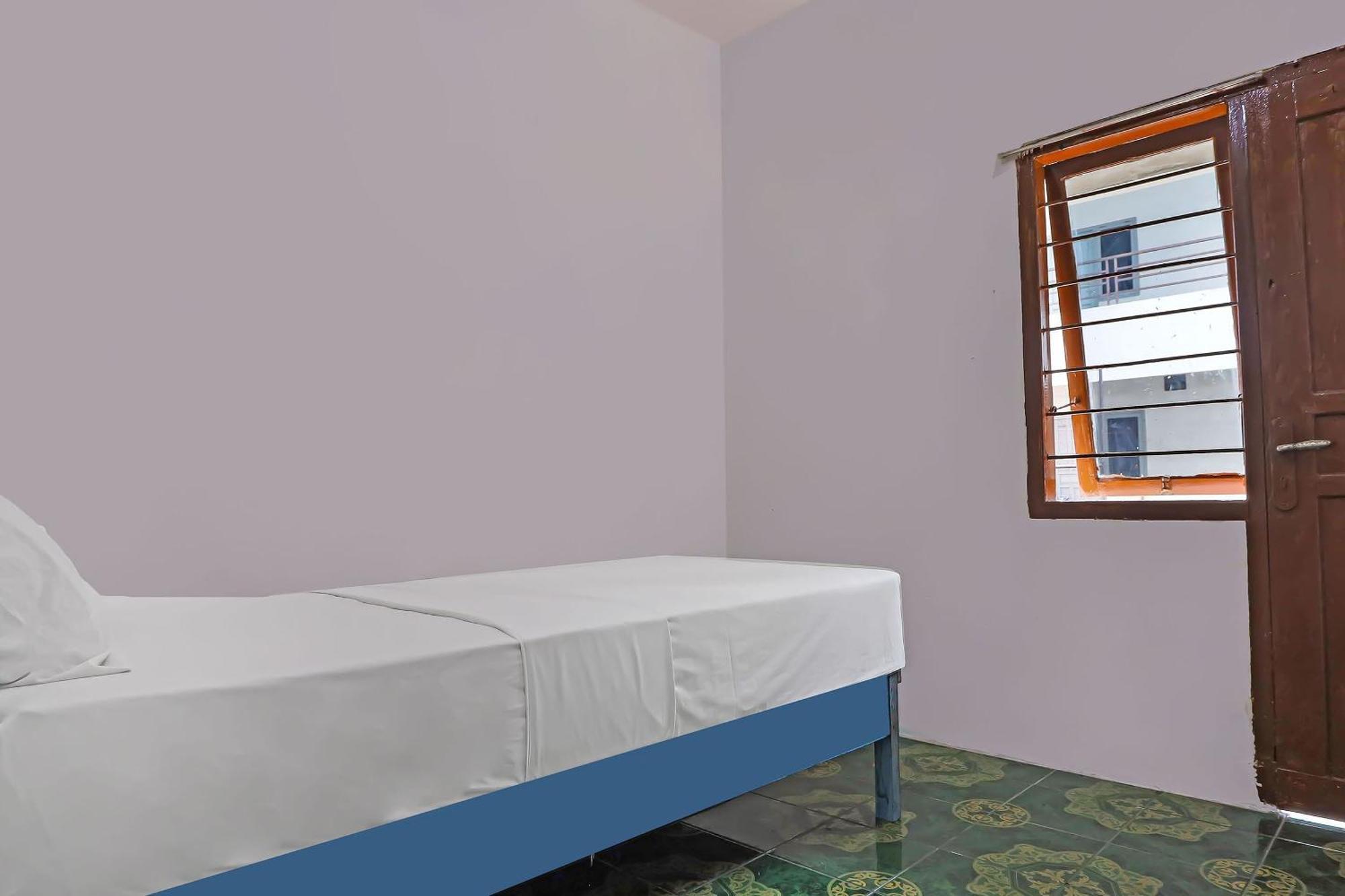 Spot On 92421 City Kost Syariah Pangkal Pinang Exterior photo